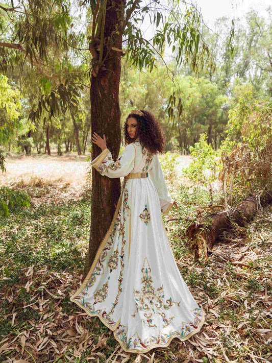 How to Buy a Moroccan Kaftan in Canada