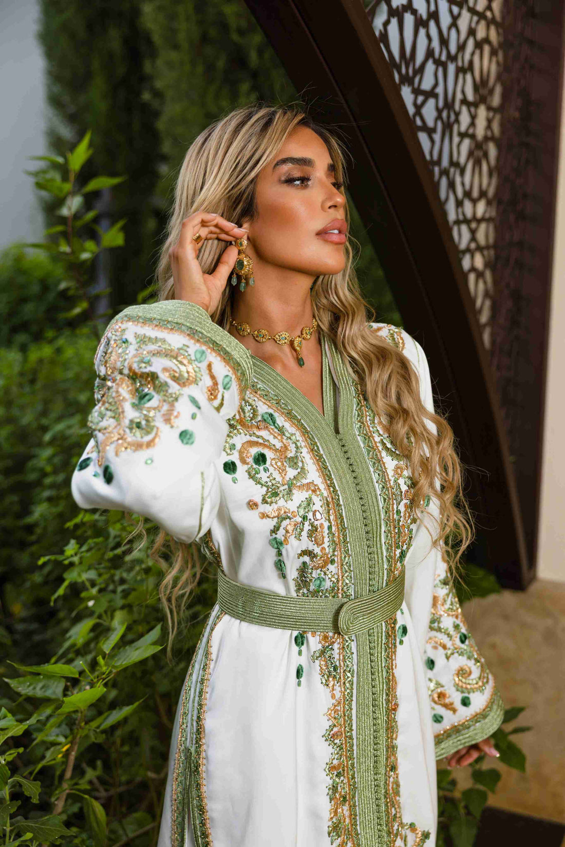 Colors and Materials: The Silent Language of the Kaftan